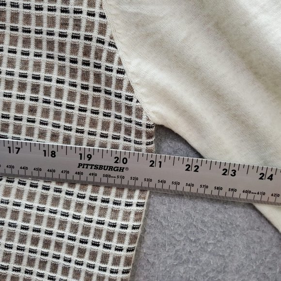 VINTAGE Man Dolfin Men Sweater White Wool Blend Long Sleeve Crew Neck READ - Picture 6 of 10